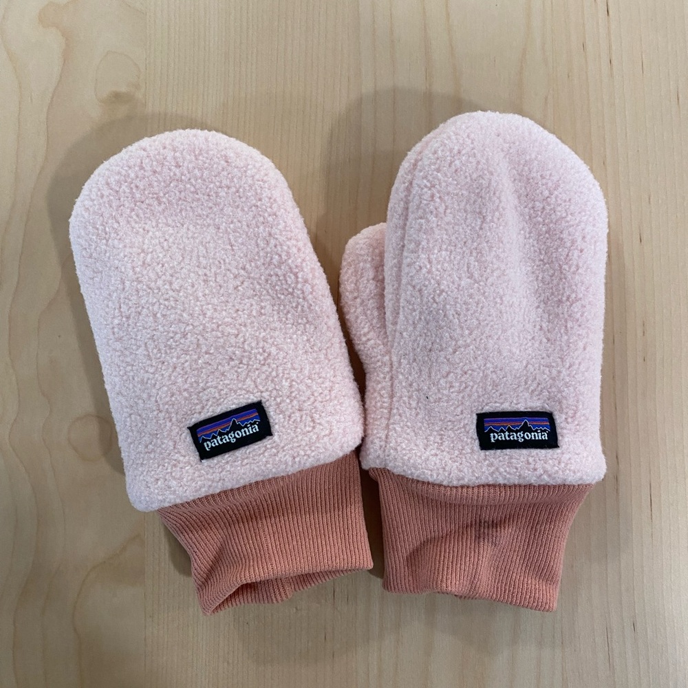 Patagonia Kids' Cozy Pink Mittens